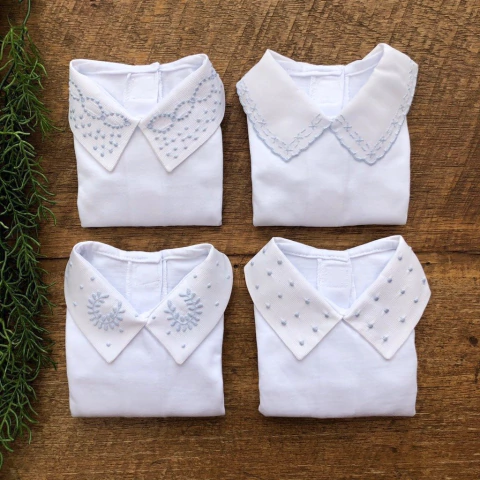 bodies-de-bebe-com-gola-bordado-azul