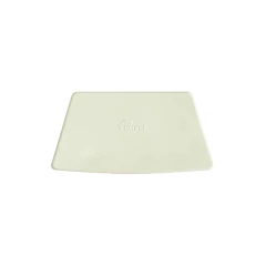Aplicador de massa manual retangular branco com logo central da marca Compel
