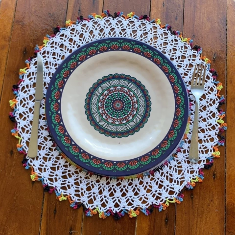 Sousplat de Crochê e Linho