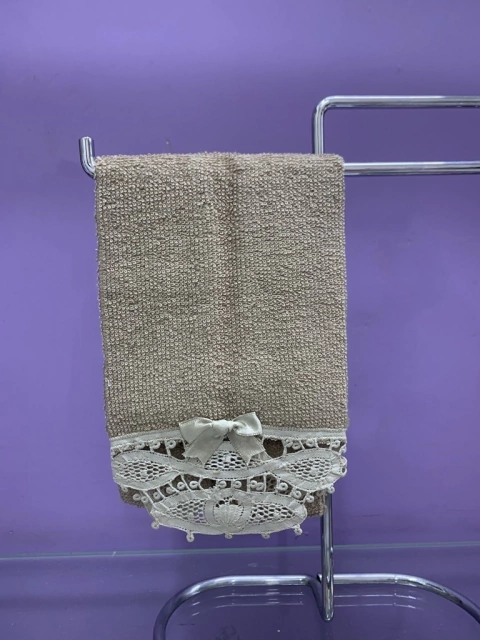 Toalha de Lavabo em Renascença Bege PP