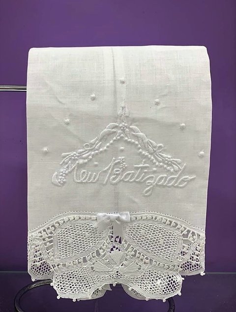 Toalha de Batizado em Linho e Renascença G