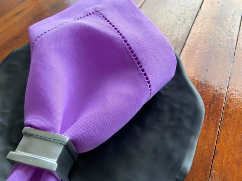 Guardanapos de Ponto Ajour em Linho Lilás