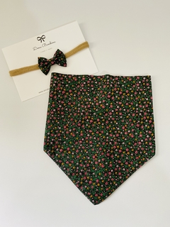 Babador Preto Floral + Laço
