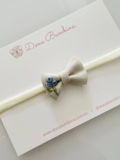 Laço Gravatinha Linho Palha Flor Azul - comprar online
