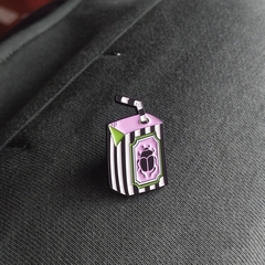 Pin Beetle-Juice - comprar online