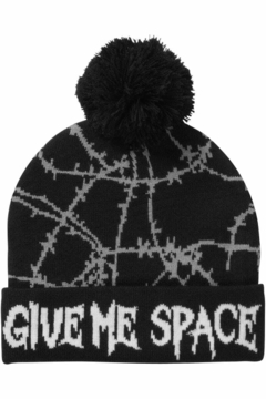Beanies Killstar con pompom en internet