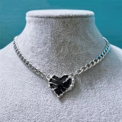 Collar Corazon espinado simple - Psycho Killer