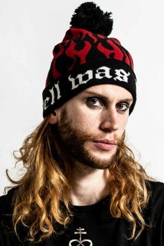 Imagen de Beanies Killstar con pompom