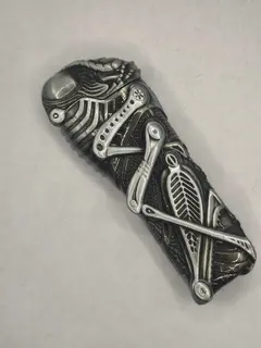 Porta Encendedor Alien Cyber c/ encendedor + refill - tienda online