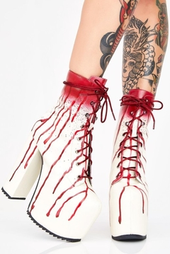 Botas taco palo Bloody Queen, de Dollskill - CTZ