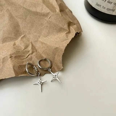 Aros Mini Argolla con estrella strass - comprar online