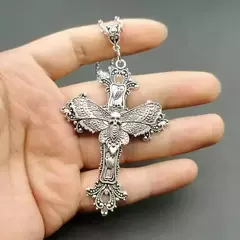 Collar Cruz en internet