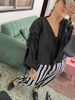 CAMISA CARACOLA NEGRA - comprar online