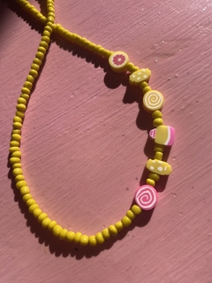 COLLAR AMARILLO