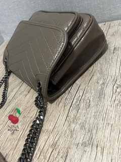 Bolsa Rock Corrente na internet