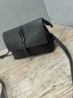 Bolsa Tiracolo Básica na internet
