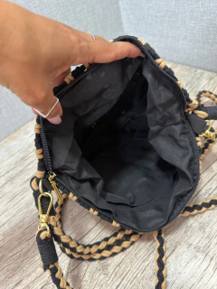 Bolsa Preta Artesanal