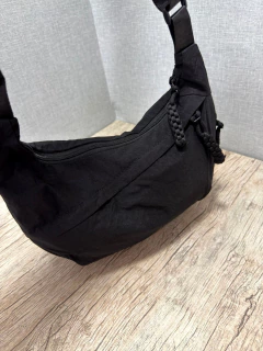 Bolsa e Pochete Nylon Style na internet