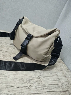 Bolsa Nylon Style Impermeável - comprar online