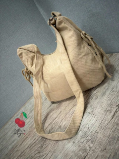 Bolsa transversal e tiracolo veludo - NinaCereja