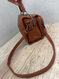 Bolsa Baú Rock Metalizada na internet