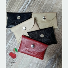 Porta Moedas e Cartões Botão Color - comprar online