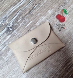 Porta Moedas e Cartões Botão Color - comprar online
