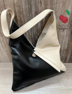 Bolsa Sacola V em Couro - comprar online