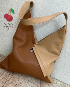 Bolsa Sacola V em Couro - comprar online