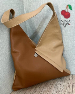 Bolsa Sacola V em Couro