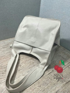 Bolsa Saco Style em Couro na internet