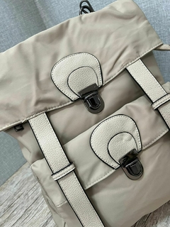 Bolsa e Mochila Nylon Style