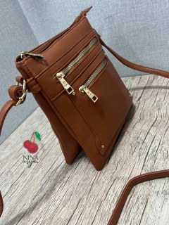 Bolsa Tiracolo Básica Quadrada