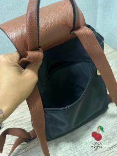 Mochila Nylon Impermeável na internet