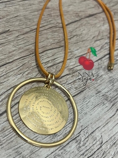 Colar Oração Pai Nosso Medalhão Longo - comprar online