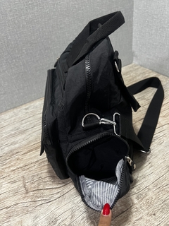 Bolsa e Mochila Média Nylon na internet