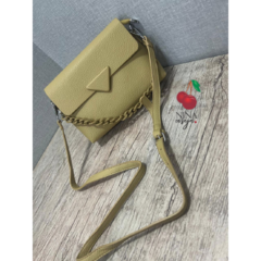 Bolsa Style Triangle