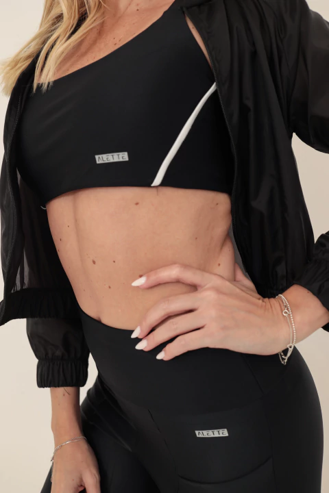 Top Hype Cirê Power preto com detalhe branco - comprar online