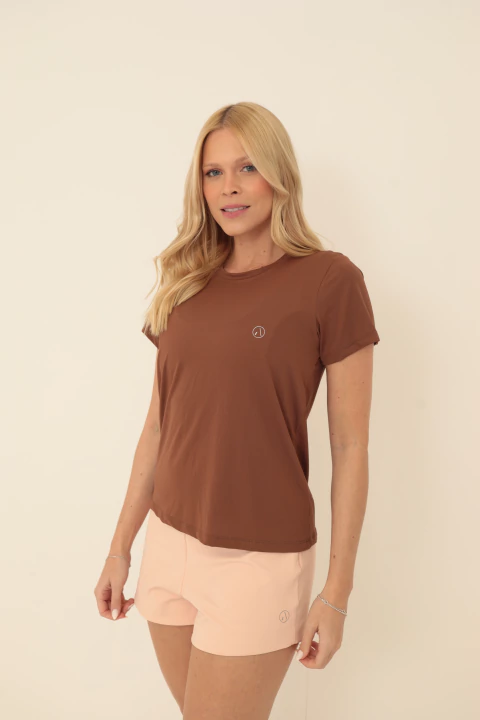 Blusa básica Pisco Marrom - comprar online