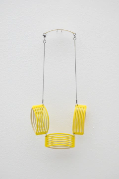 Collar Ilusión crudo y amarillo