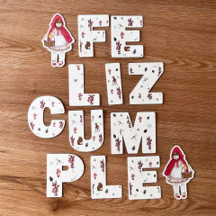 Guirnalda de letras + 2 personajes en internet