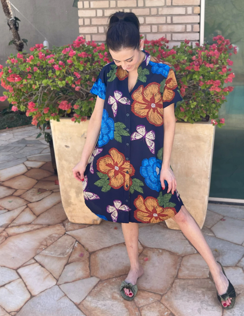Camisola Floral - Fundo Azul Marinho