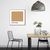 Quadro decorativo com a palavra "CORTADO" em um ambiente moderno, destacando um tom de marrom.