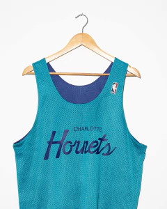 Imagen de CHARLOTTE HORNETS REVERSIBLE - MITCHELL & NESS