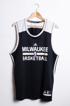 MILWAUKEE BASKETBALL - NIKE