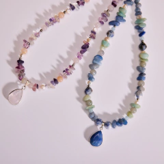 Imagen de Collar Sirena - FLUORITA y CUARZO ROSA - TE ORDENA, LIMPIA LO QUE PESA Y SUAVIZA LO QUE DUELE