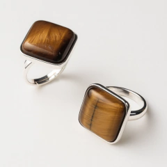 ANILLO ROMBO: OJO DE TIGRE "CONFIANZA Y PODER PERSONAL" en internet