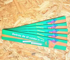 Detrás de él estaba su nariz