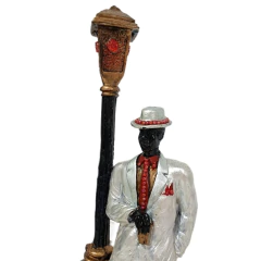 Zé Pilintra I poste 33cm resina com adorno (F)