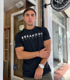 Remera Breakout Negra en internet
